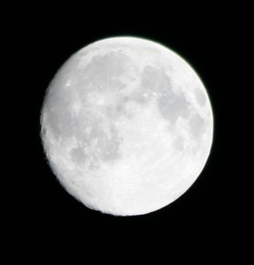 moon-10-31-09