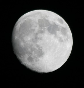 moon-100109